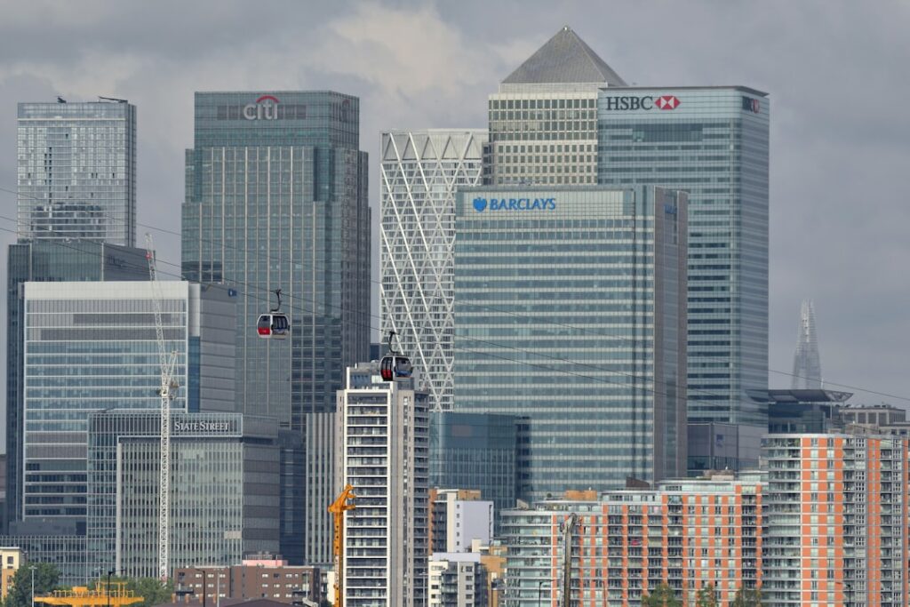 Leverage SysAid's AI-powered IT asset management software to discover, track, and automate asset processes in real-time, ensu