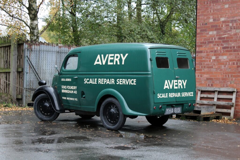 Discover how Mack Trucks leverages AI for adaptive maintenance, boosting uptime and ROI for small and medium-sized fleets.