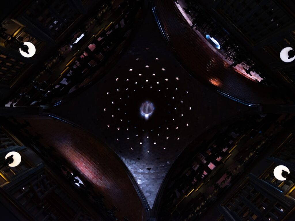 Uncover the essential features of Edge AI solutions for enterprises, including scalability, security, real-time processing, a