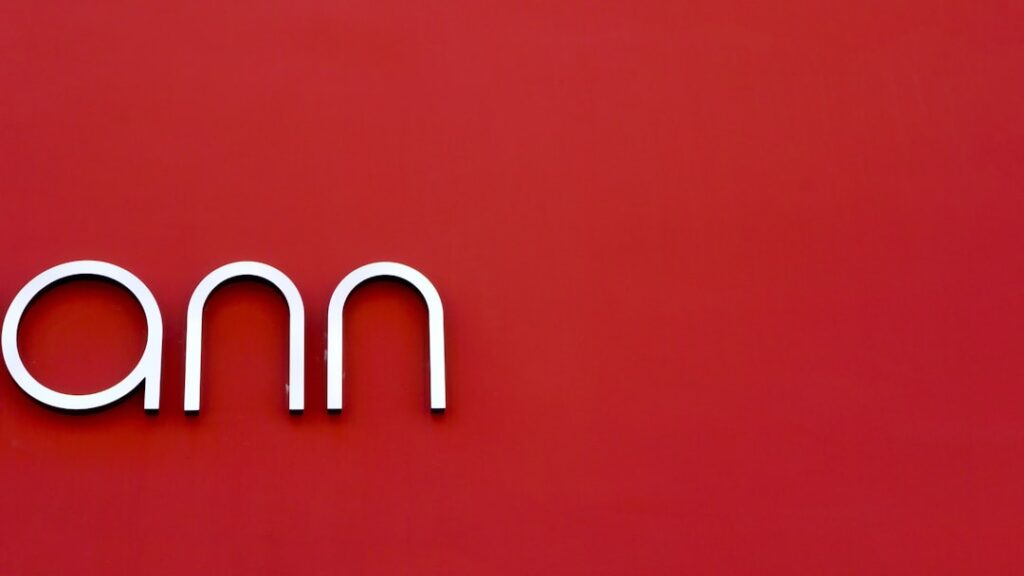 Learn how iMaintain’s enterprise asset management software revolutionizes asset lifecycle management, offering superior AI-dr