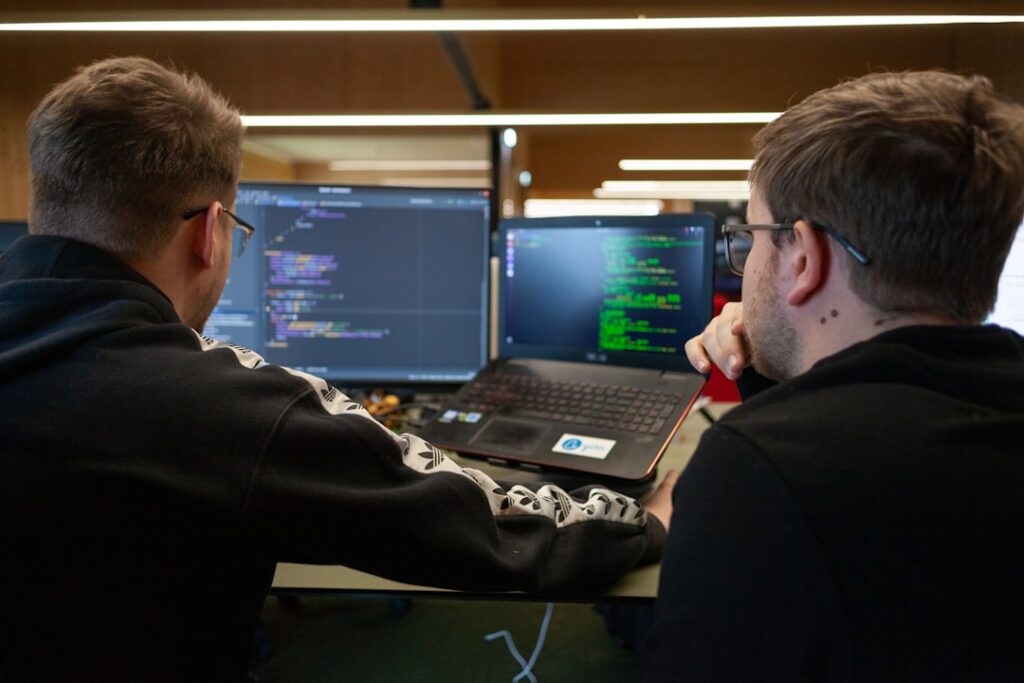 Explore the best alternatives to MaintainX and discover why iMaintain's AI-driven CMMS stands out as the superior choice for 